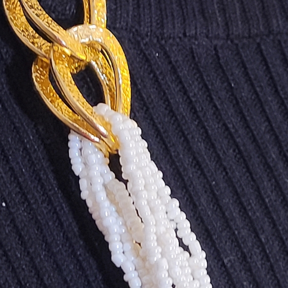 Beaded strands and double cuban link long loop necklace - Picture 3 of 6